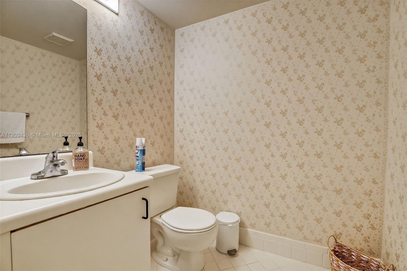 IVANHOE EAST AT CENTURY V - Residential