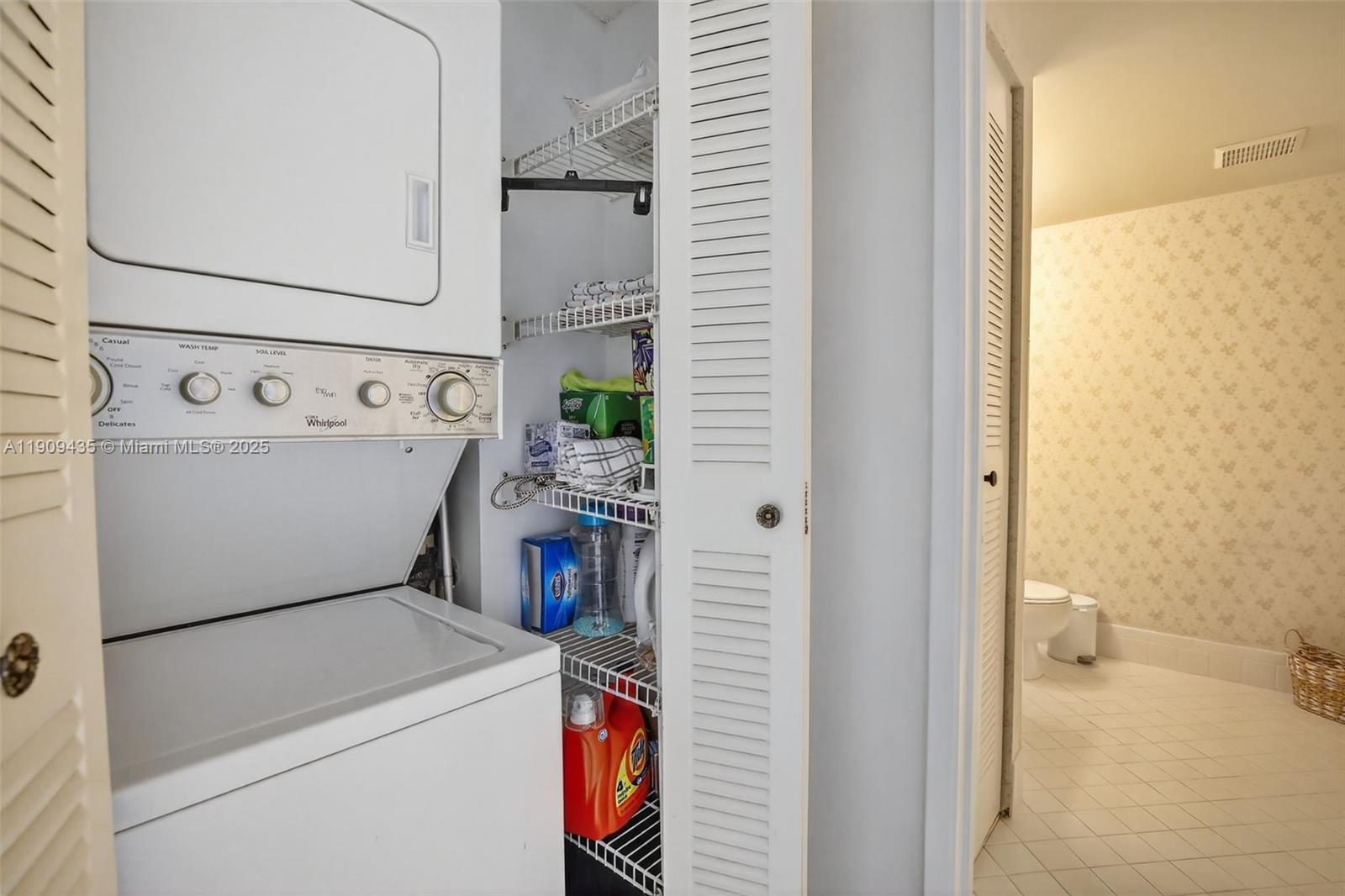 IVANHOE EAST AT CENTURY V - Residential