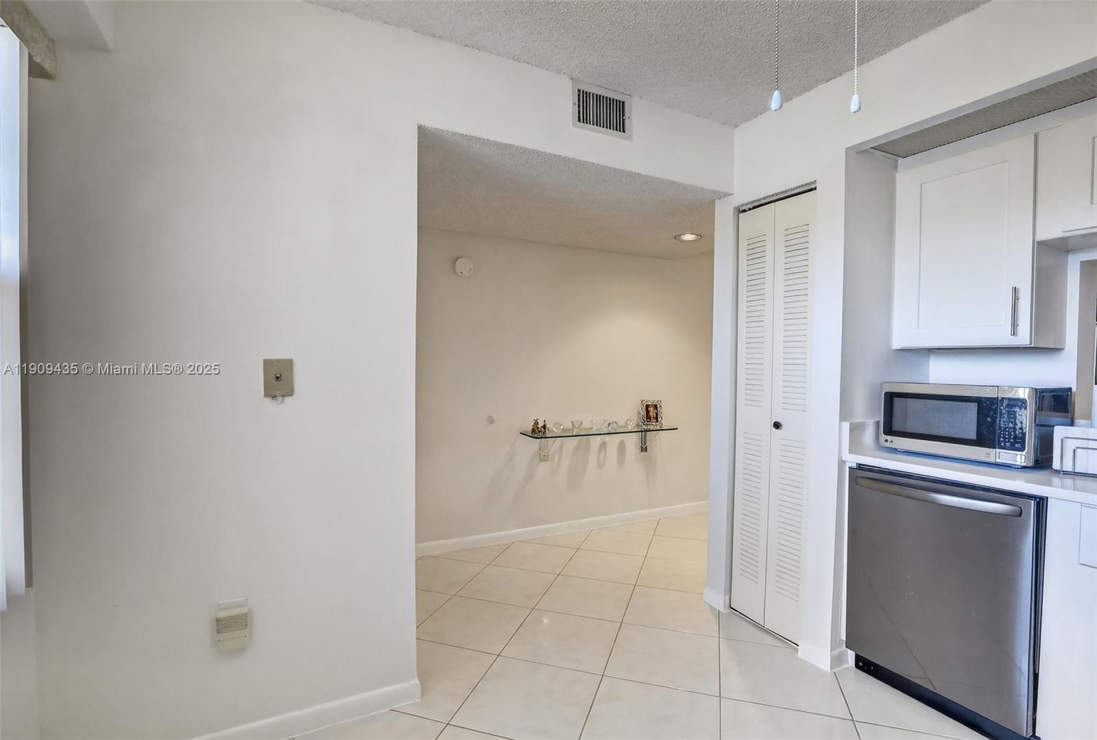 IVANHOE EAST AT CENTURY V - Residential