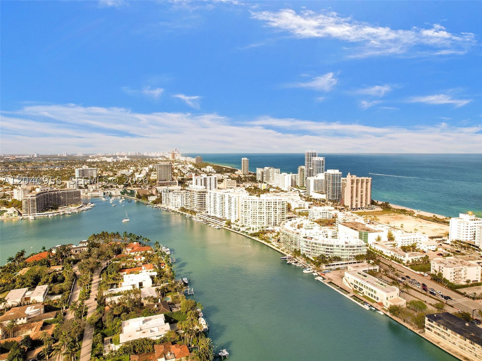 AKOYA CONDO - Residential