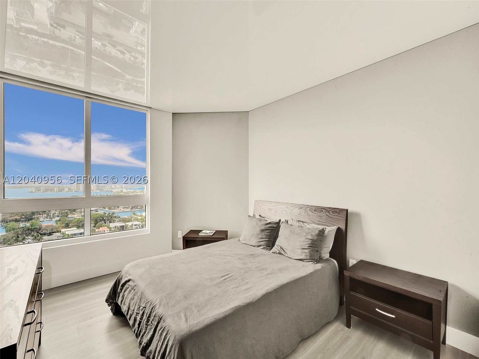 AKOYA CONDO - Residential