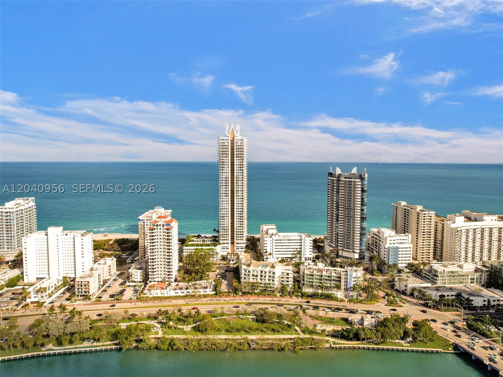 AKOYA CONDO - Residential