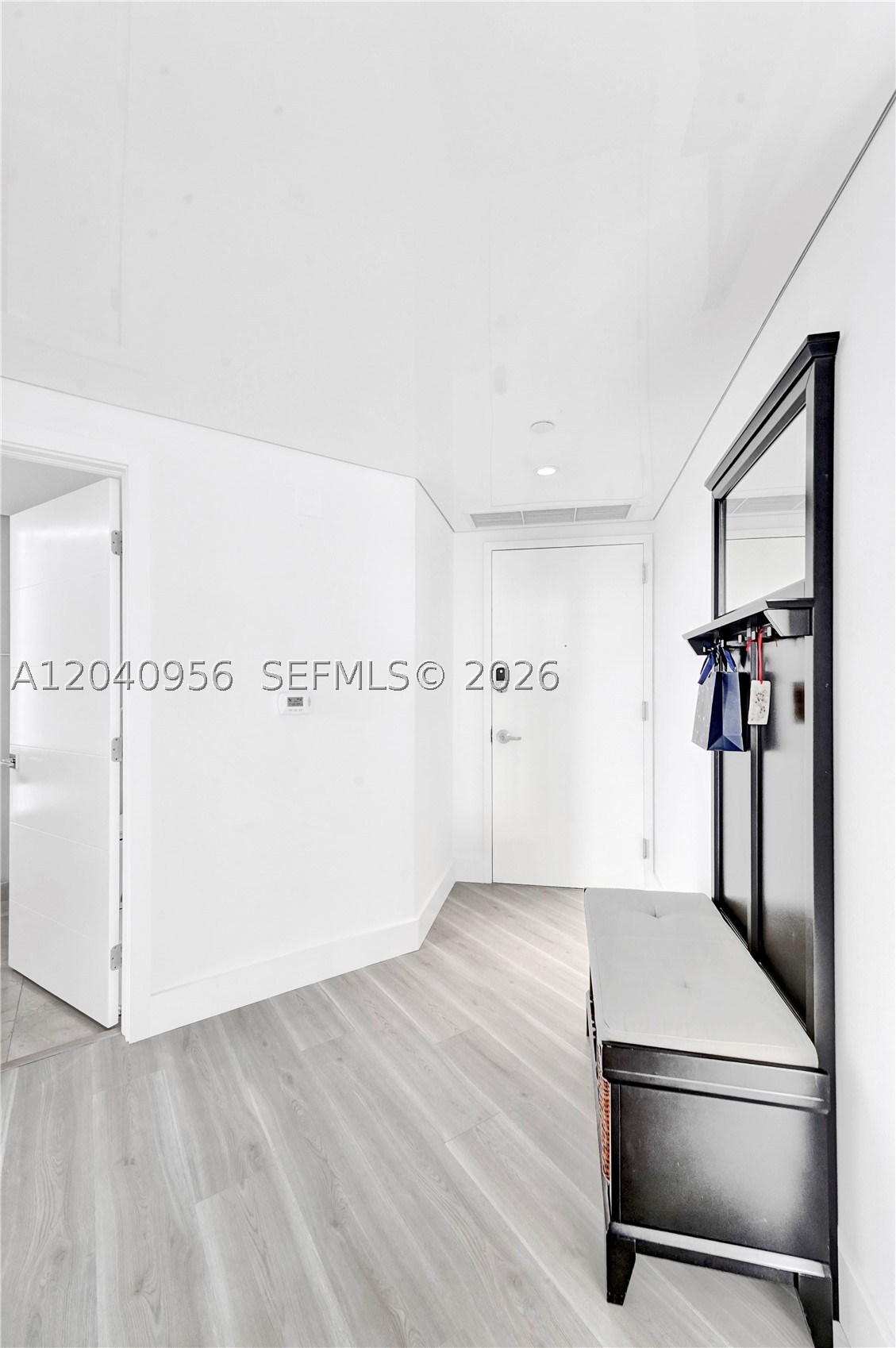 AKOYA CONDO - Residential