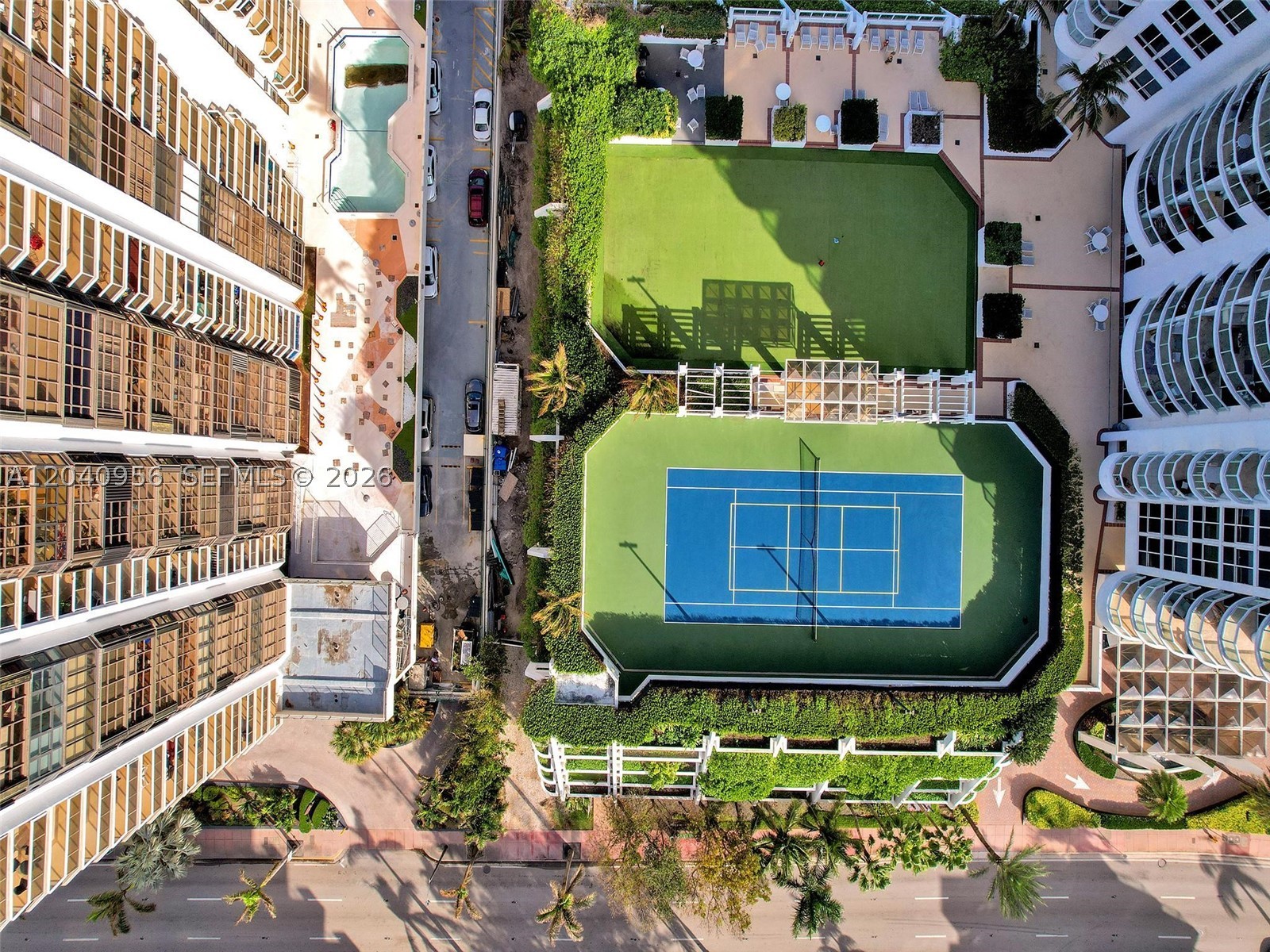 AKOYA CONDO - Residential