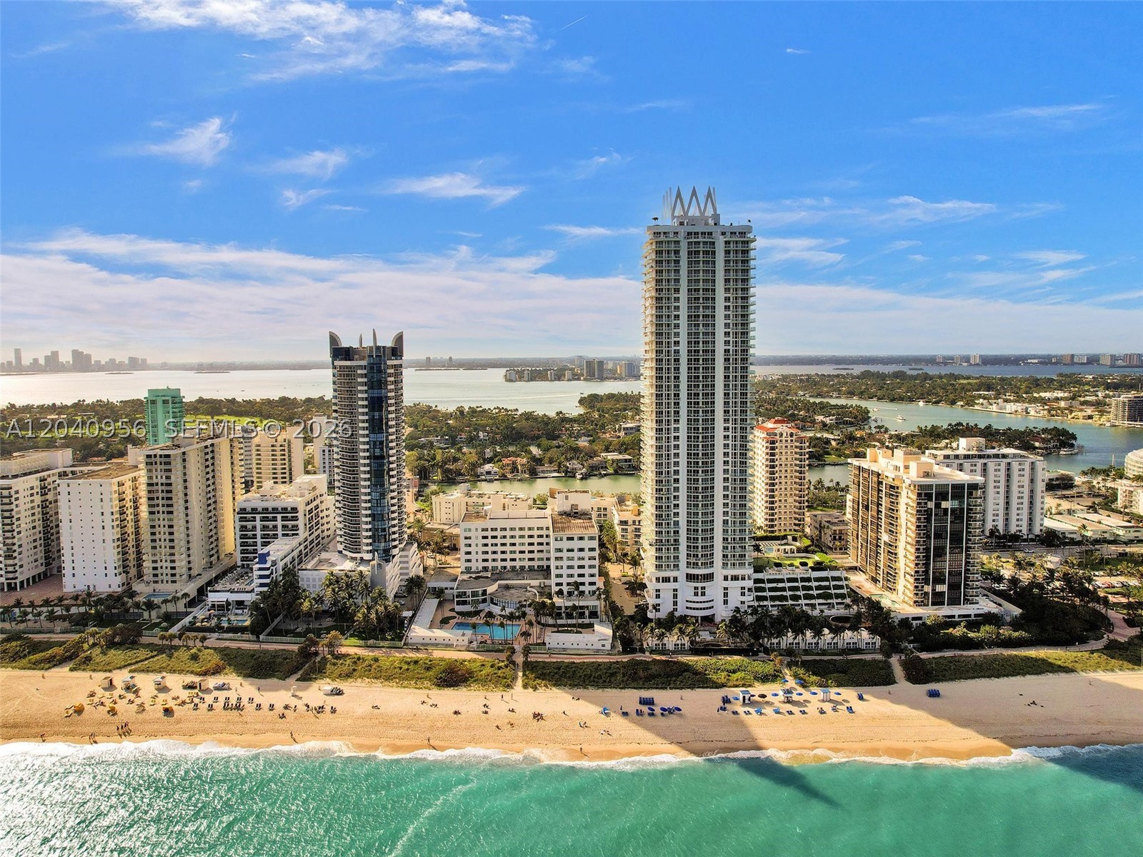 AKOYA CONDO - Residential
