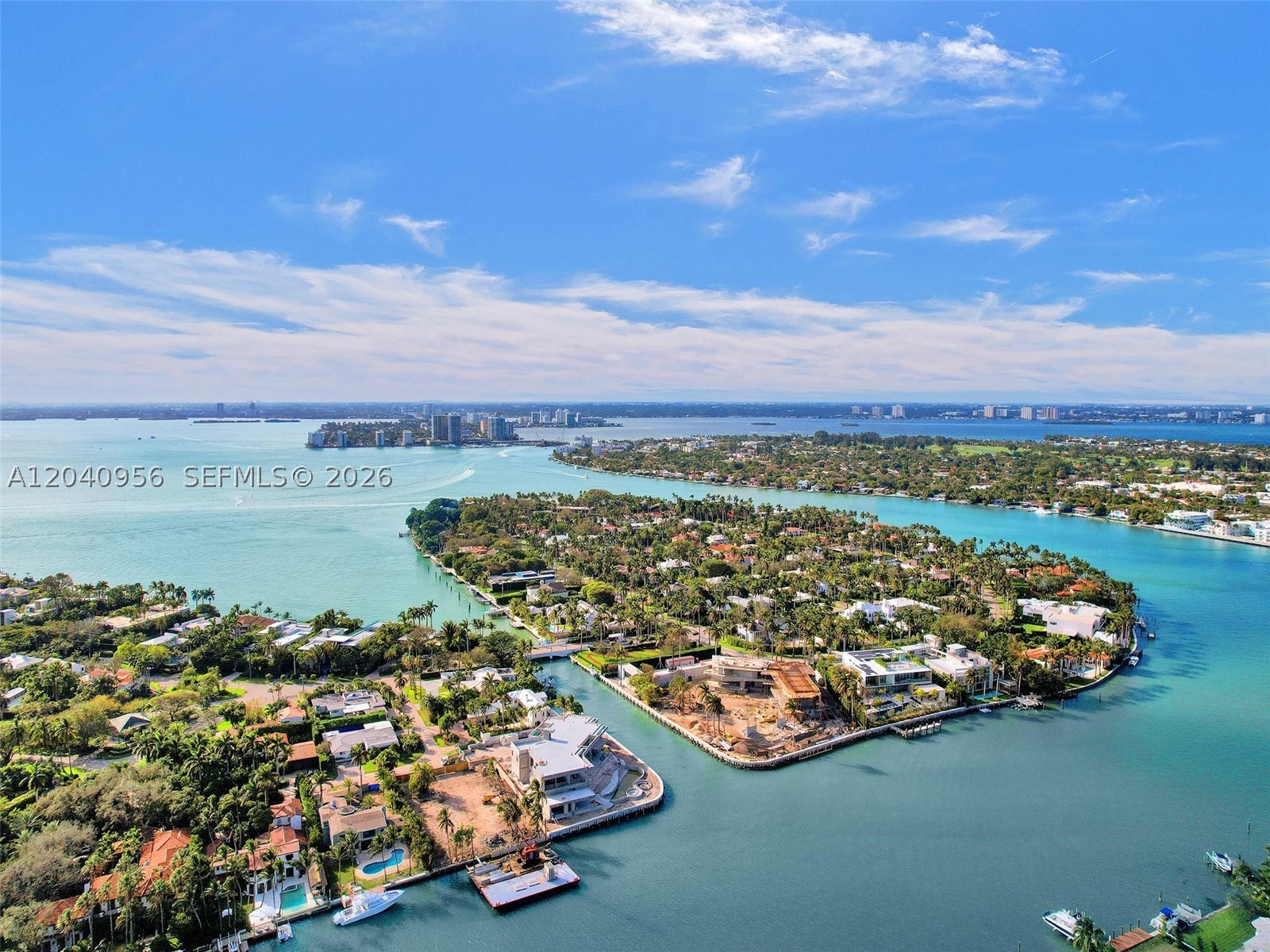 AKOYA CONDO - Residential