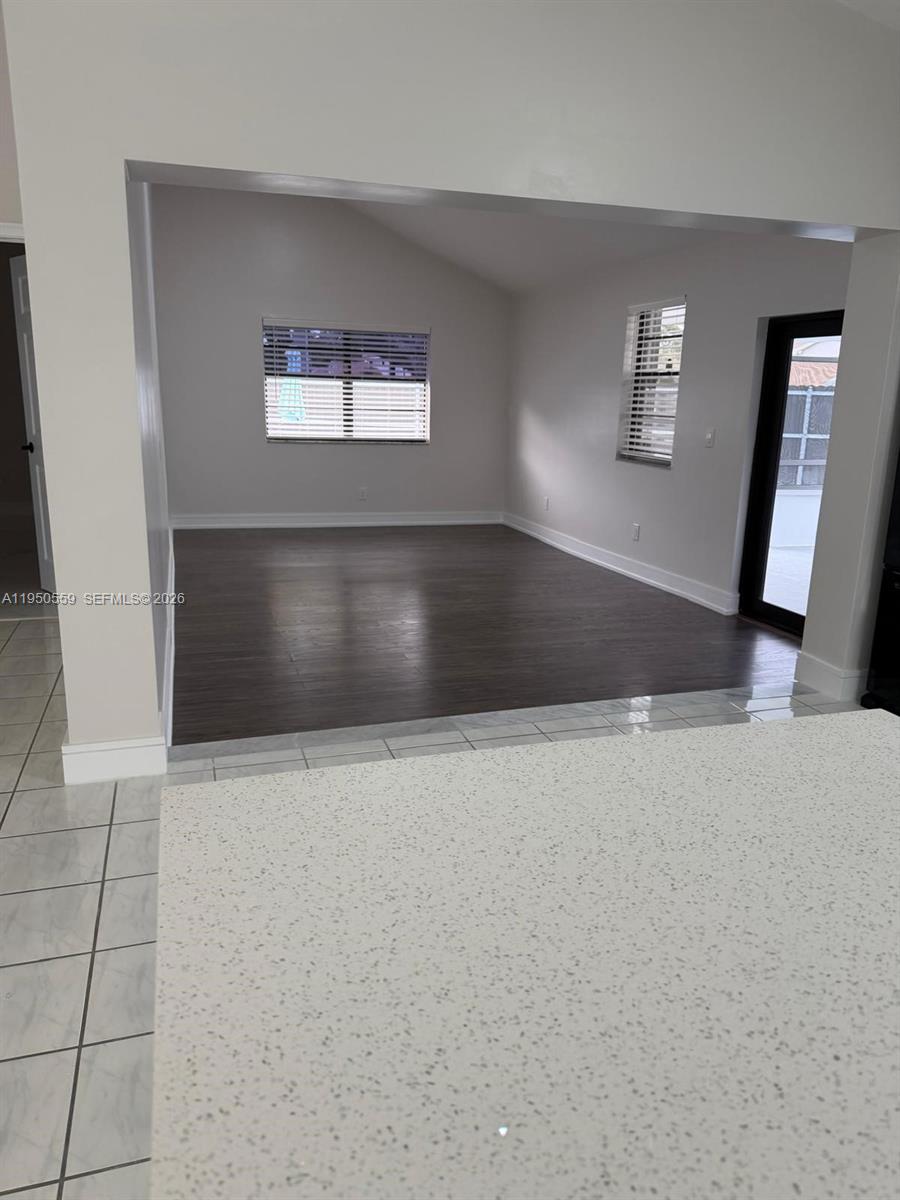 WESTWIND LAKES SEC 4 - Residential Lease