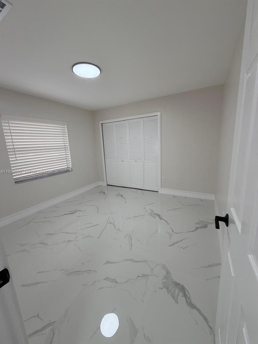 WESTWIND LAKES SEC 4 - Residential Lease