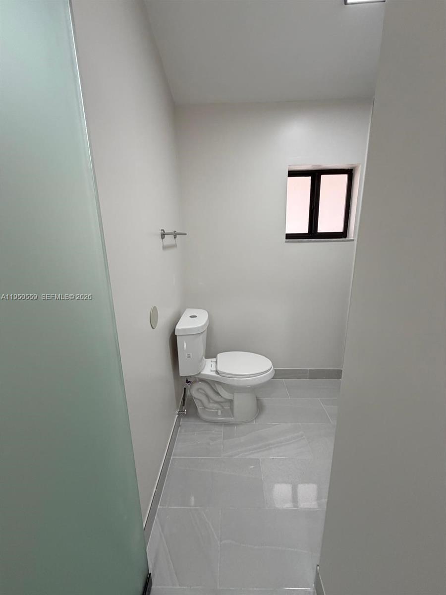 WESTWIND LAKES SEC 4 - Residential Lease