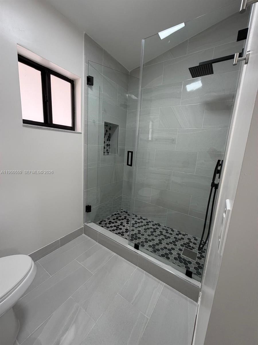 WESTWIND LAKES SEC 4 - Residential Lease