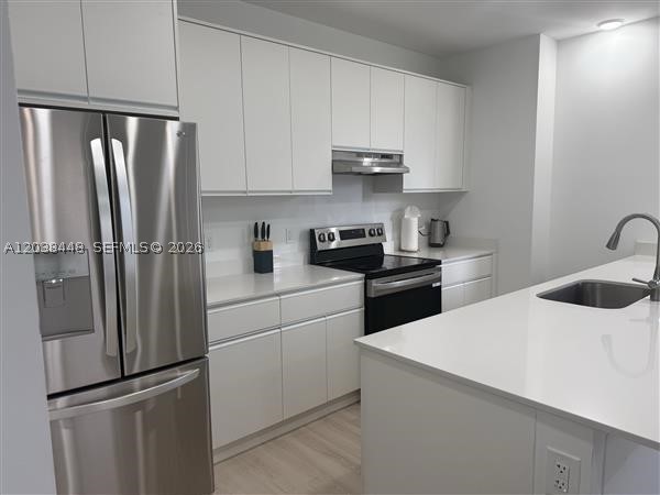 HOLLYWOOD LITTLE RANCHES - Residential Lease