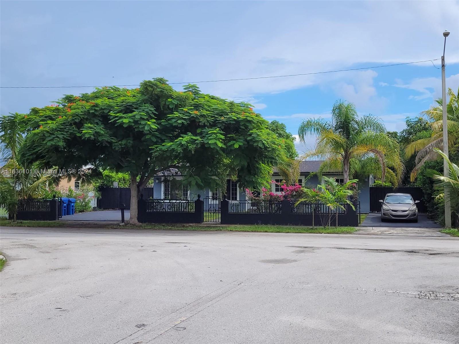 CAROL CITY 3RD ADDN - Residential