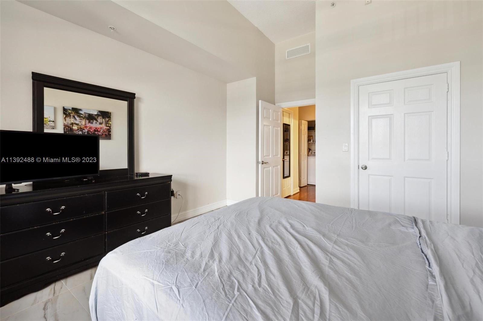 ALAQUA CONDO - Residential