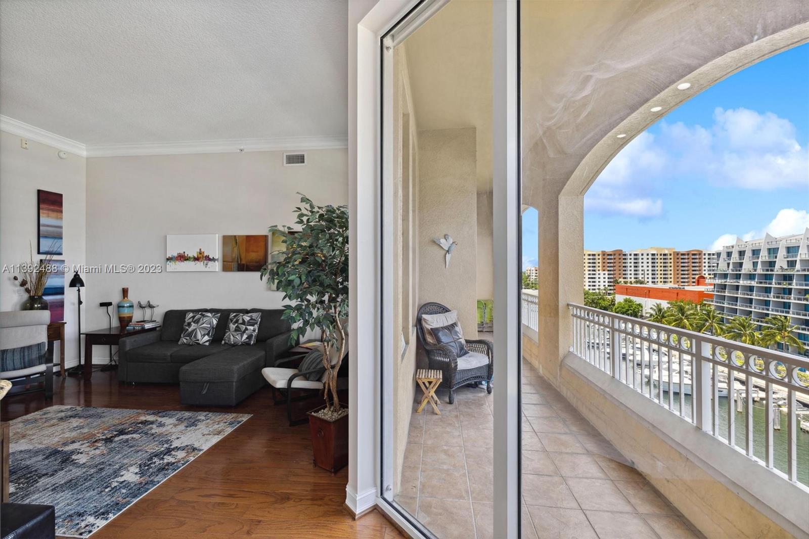 ALAQUA CONDO - Residential
