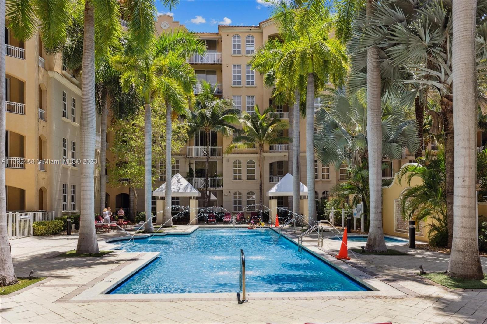 ALAQUA CONDO - Residential
