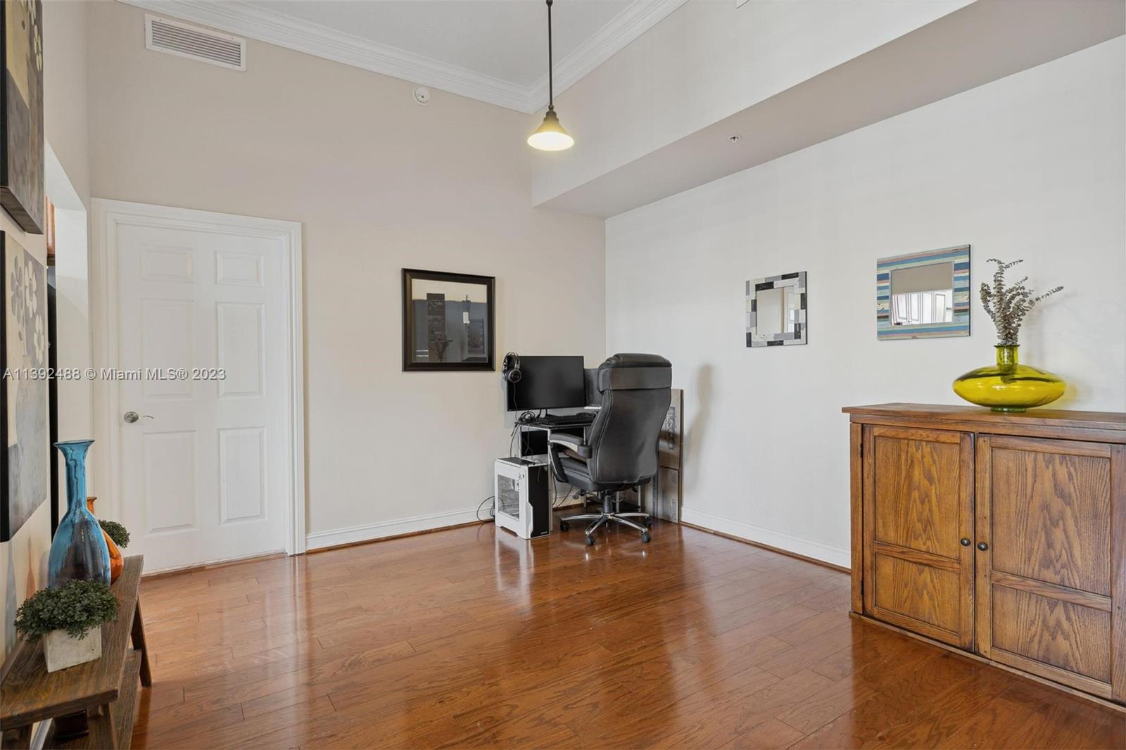 ALAQUA CONDO - Residential
