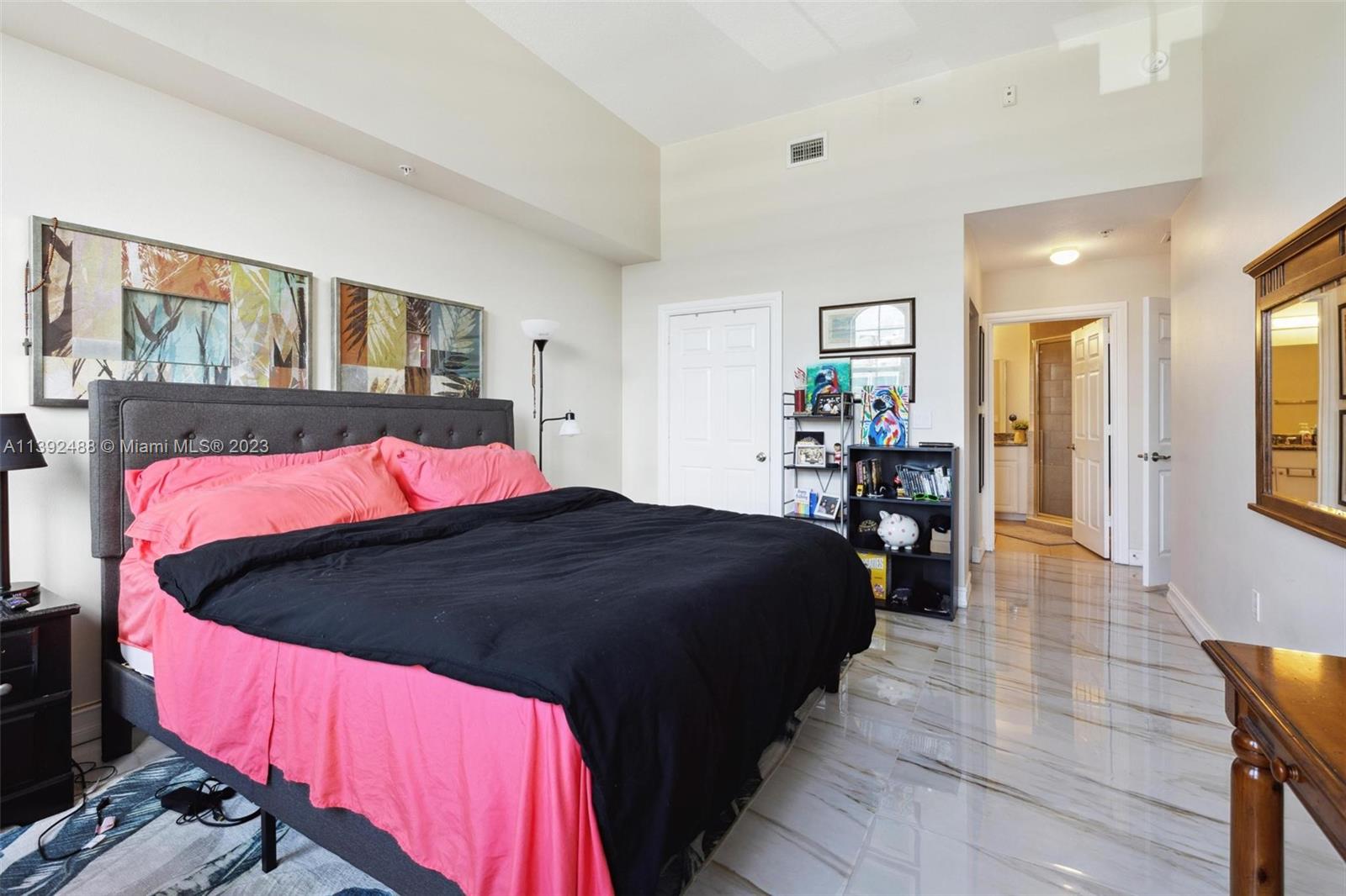 ALAQUA CONDO - Residential