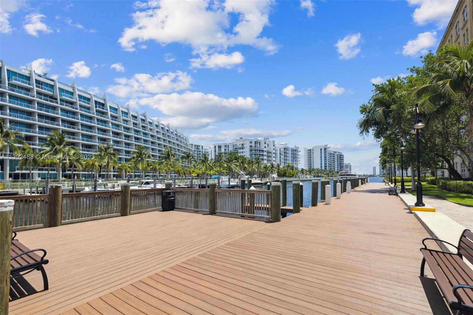 ALAQUA CONDO - Residential