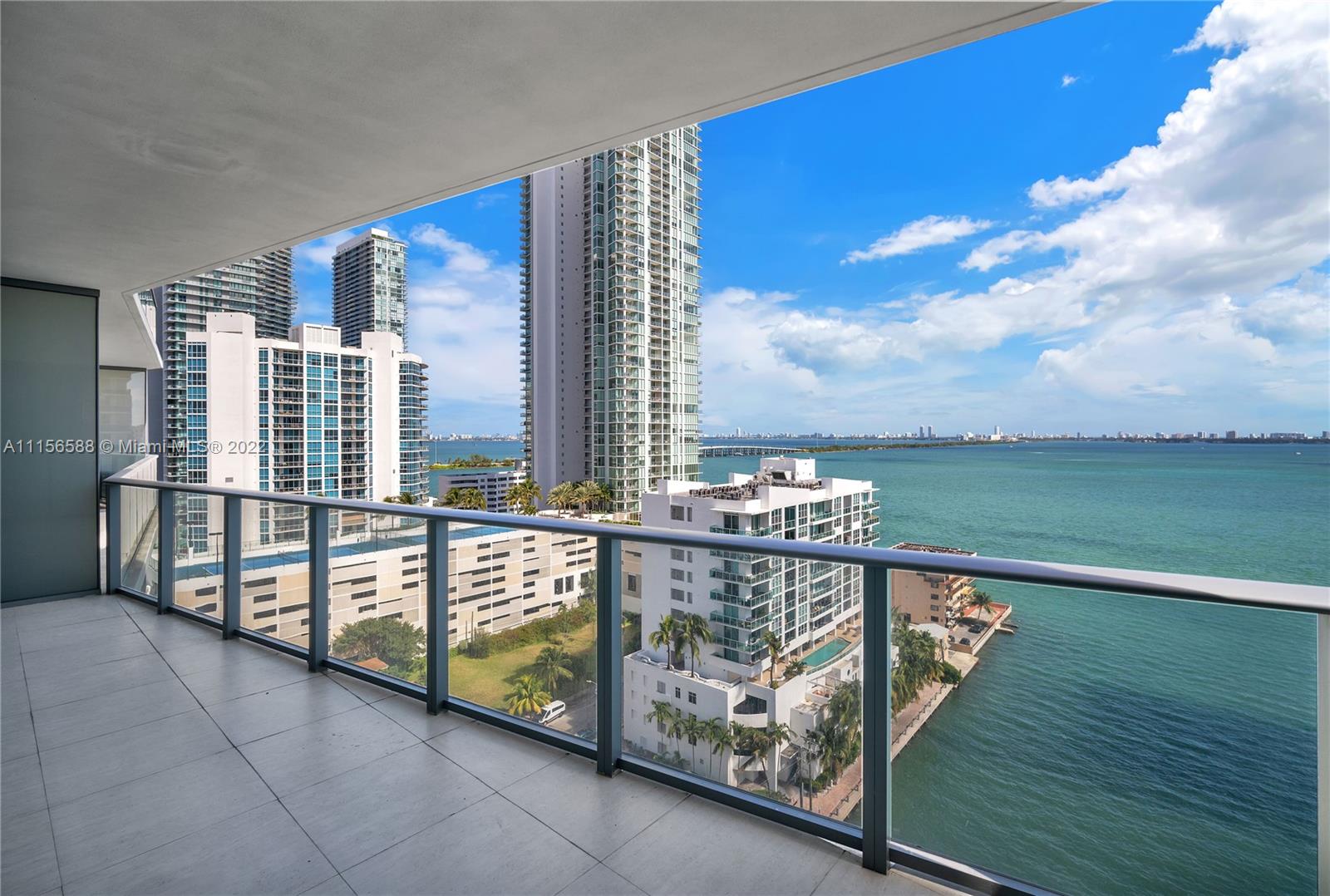 ICON BAY CONDO - Residential