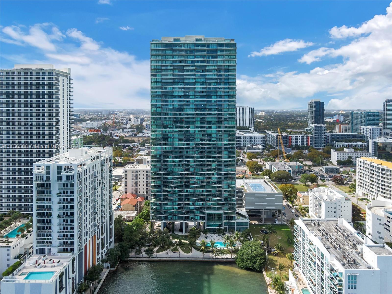 ICON BAY CONDO - Residential