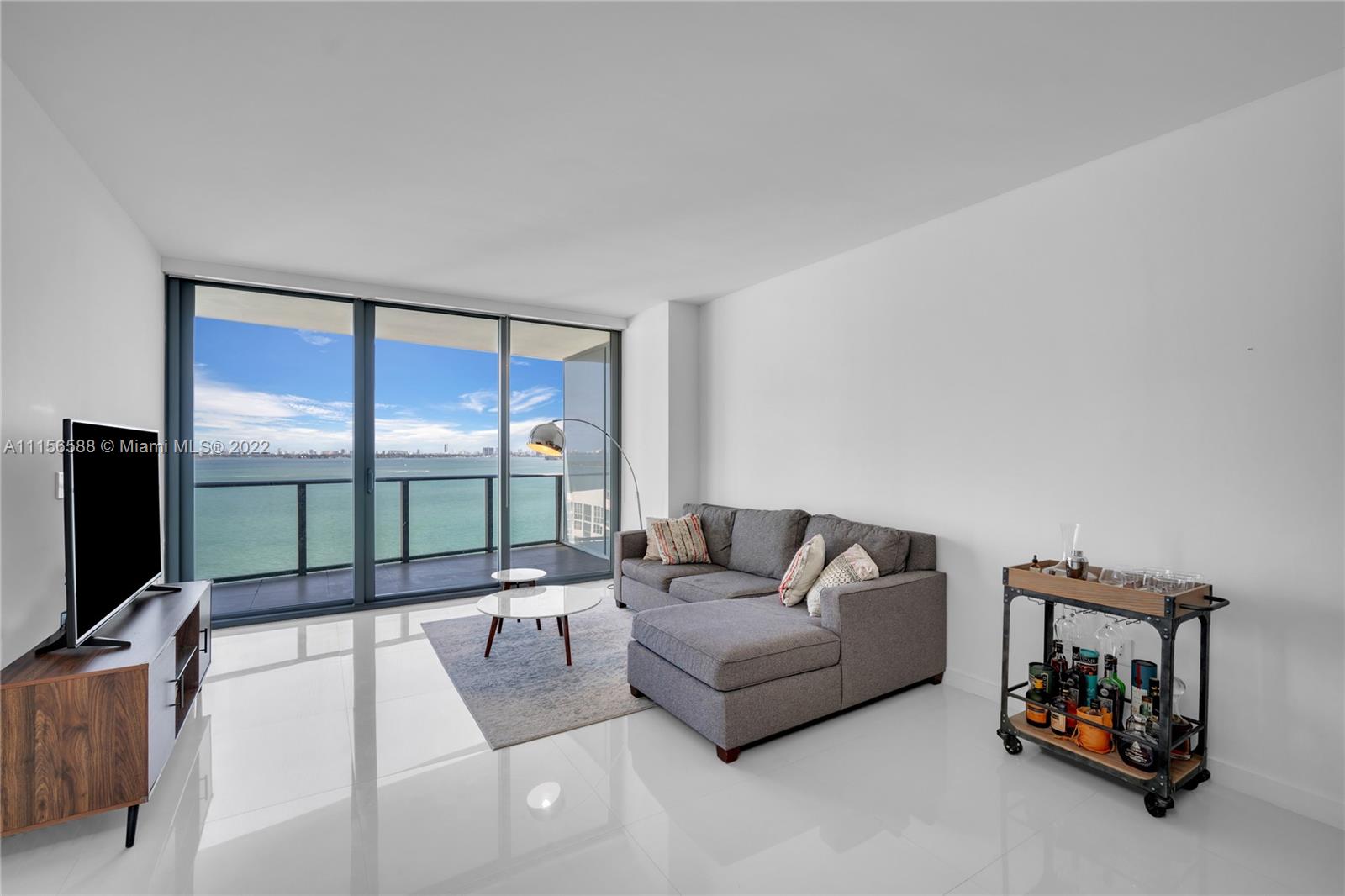 ICON BAY CONDO - Residential