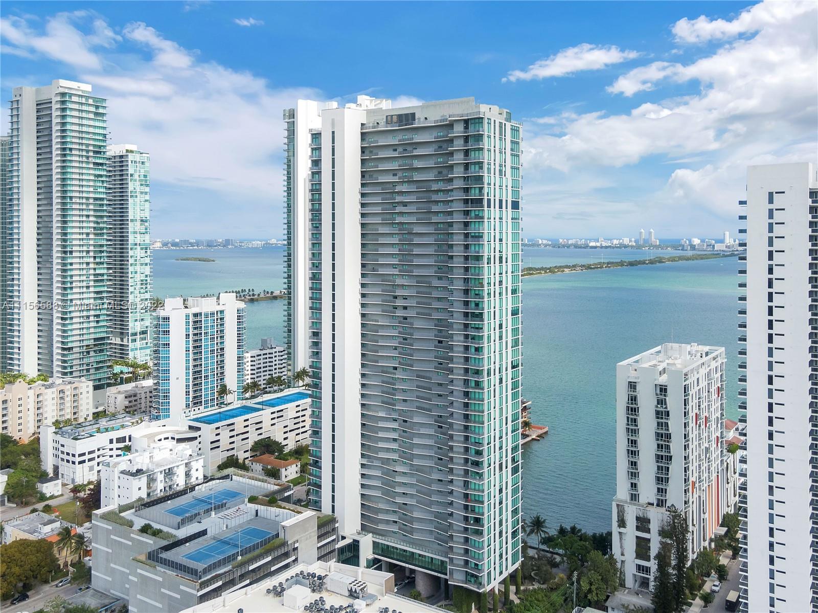 ICON BAY CONDO - Residential