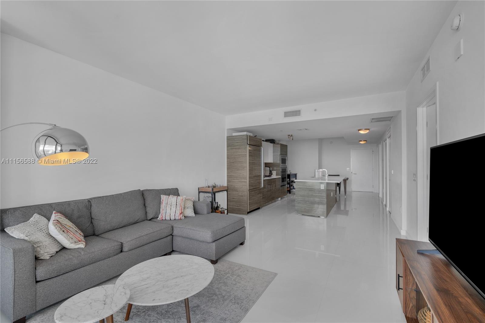 ICON BAY CONDO - Residential
