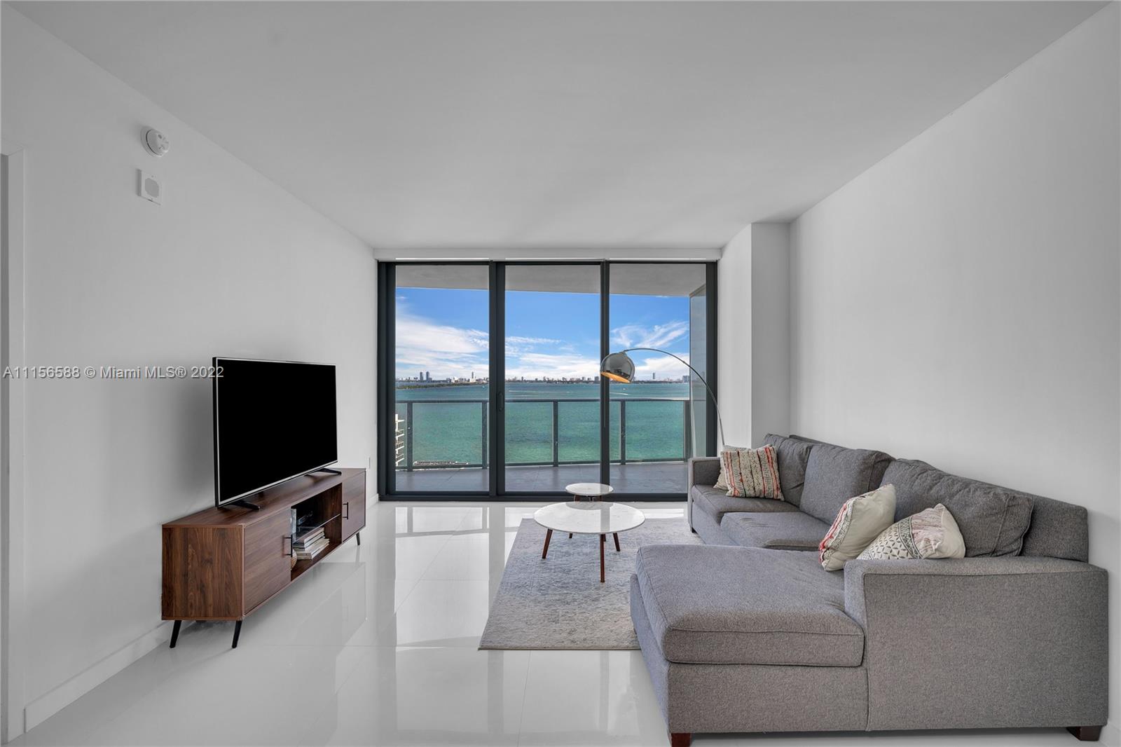 ICON BAY CONDO - Residential
