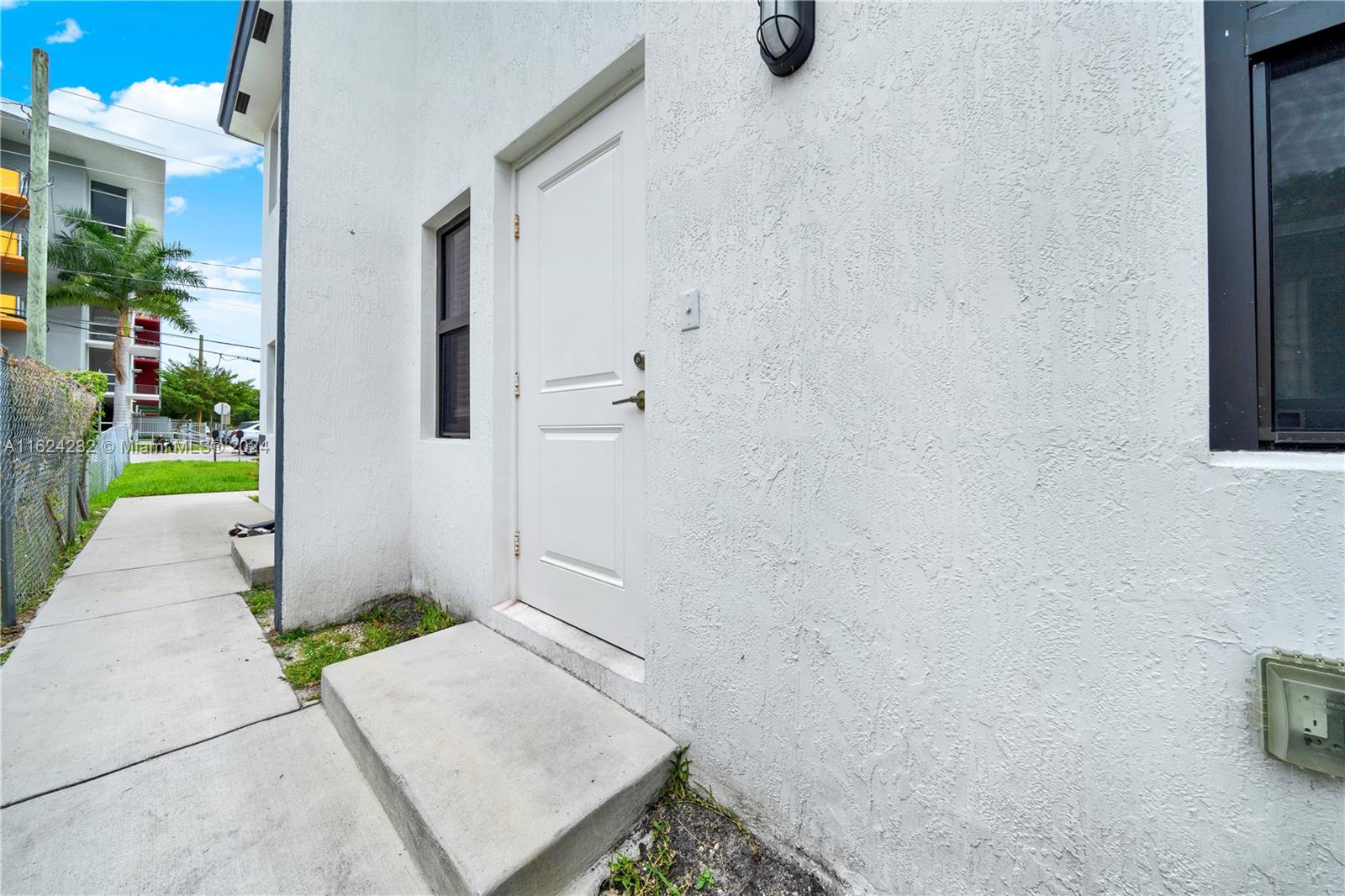 GLENWOOD HEIGHTS ADDN - Residential Lease