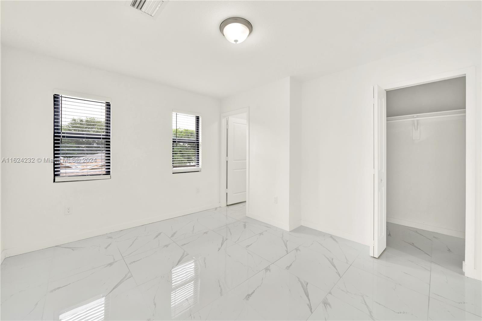 GLENWOOD HEIGHTS ADDN - Residential Lease