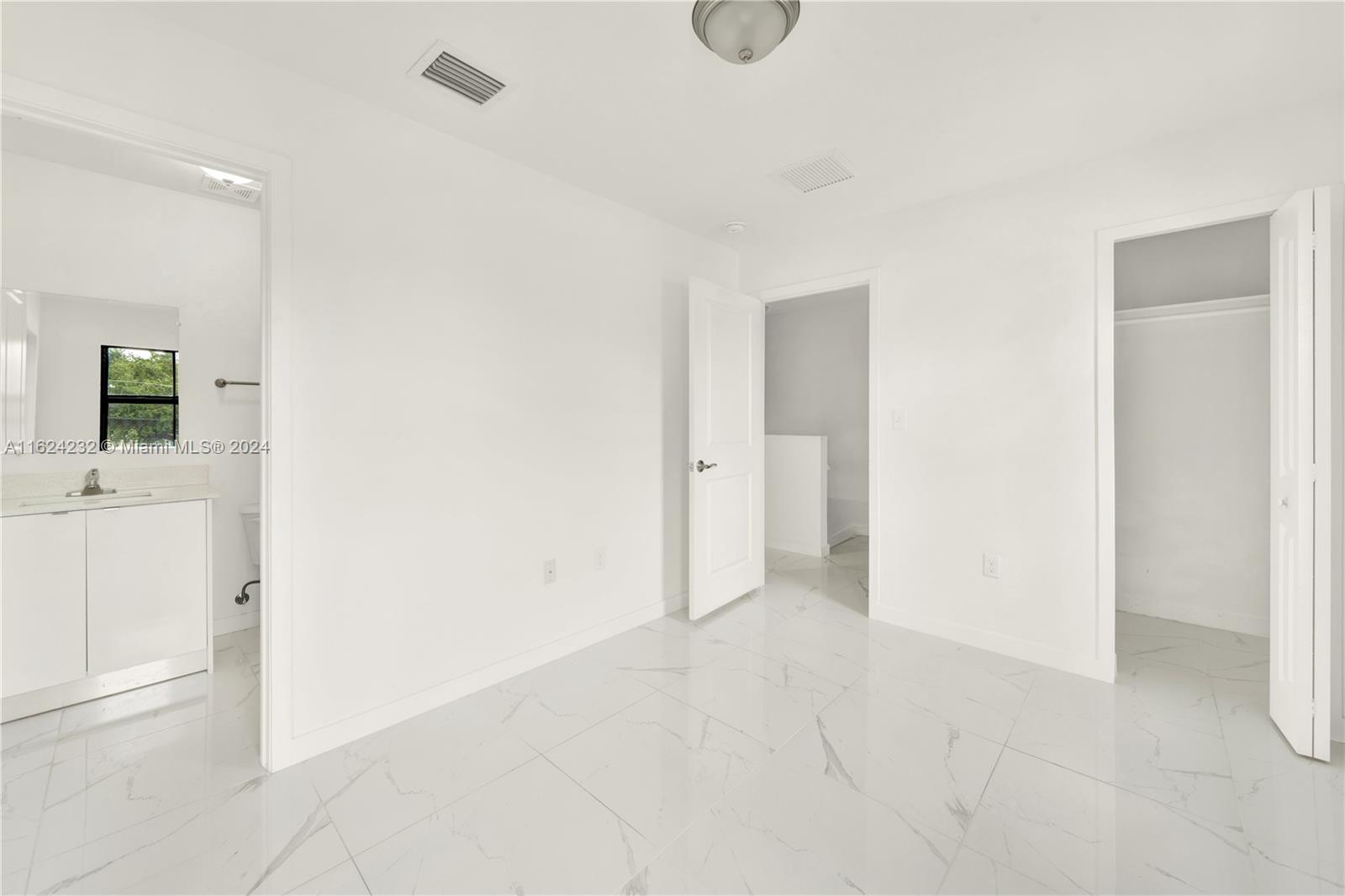 GLENWOOD HEIGHTS ADDN - Residential Lease