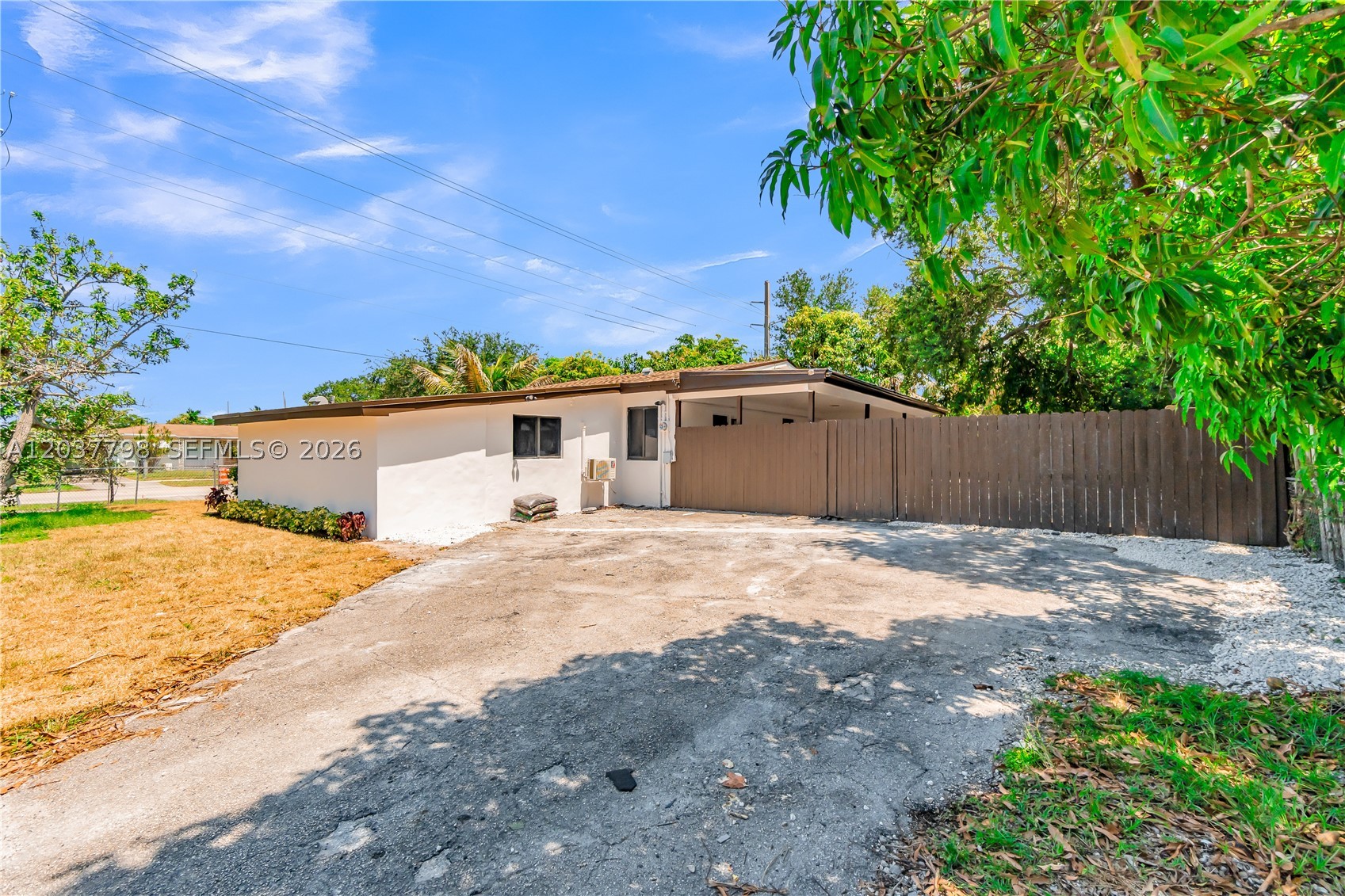 LAKE FOREST SEC 4 - Residential