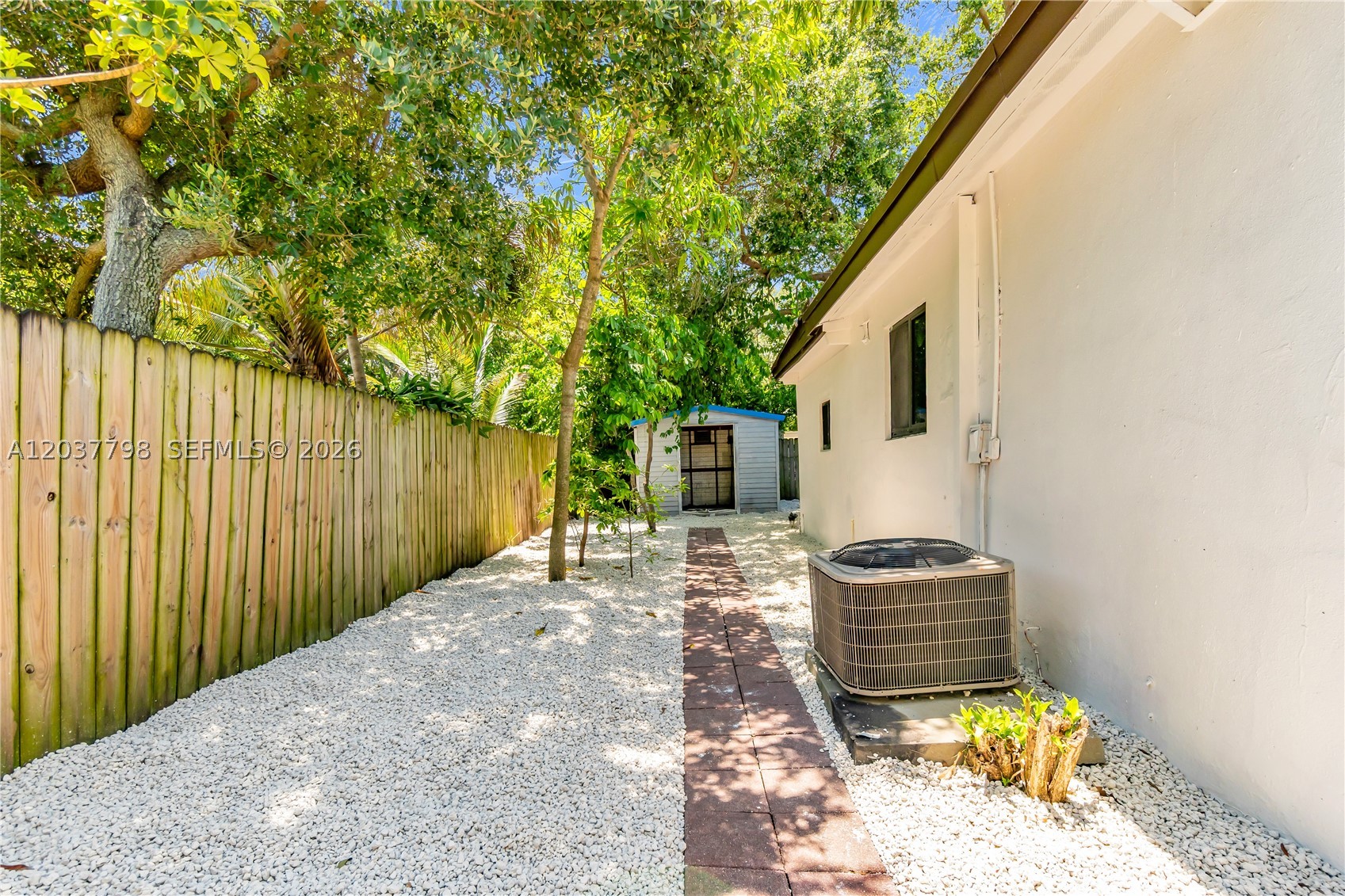 LAKE FOREST SEC 4 - Residential