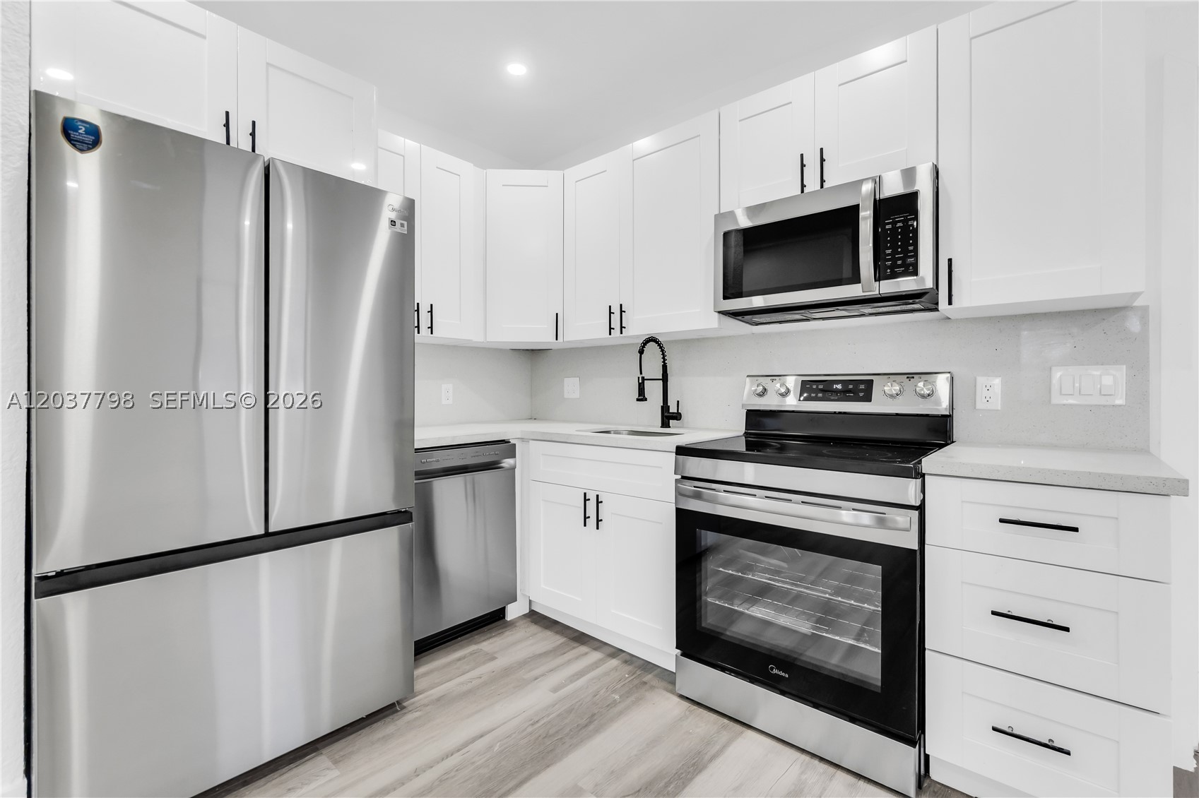 LAKE FOREST SEC 4 - Residential