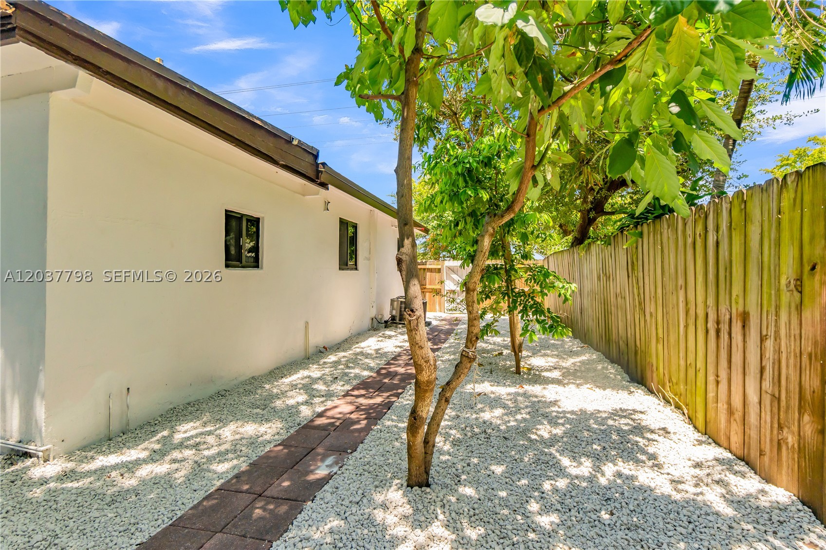 LAKE FOREST SEC 4 - Residential
