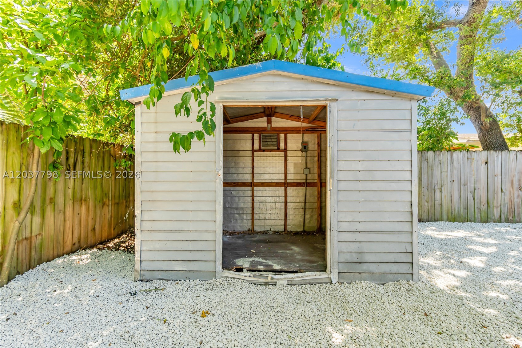 LAKE FOREST SEC 4 - Residential