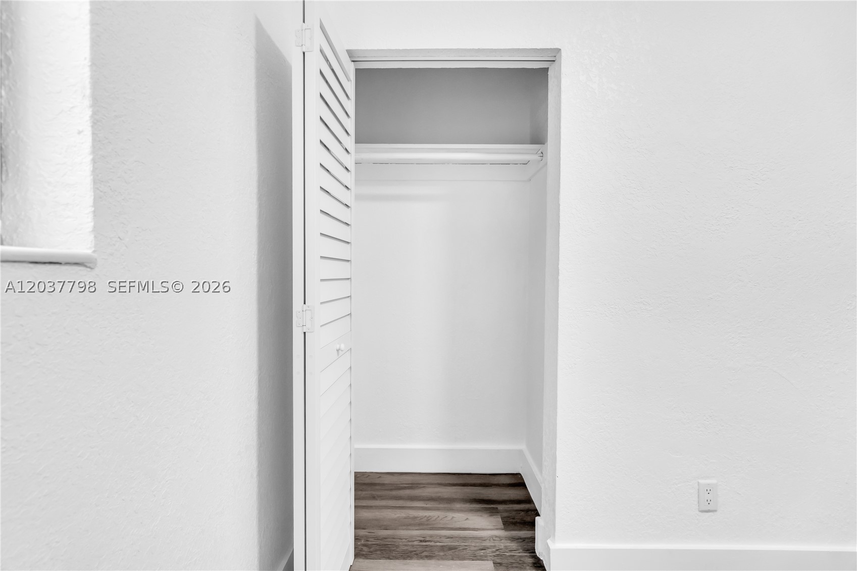 LAKE FOREST SEC 4 - Residential