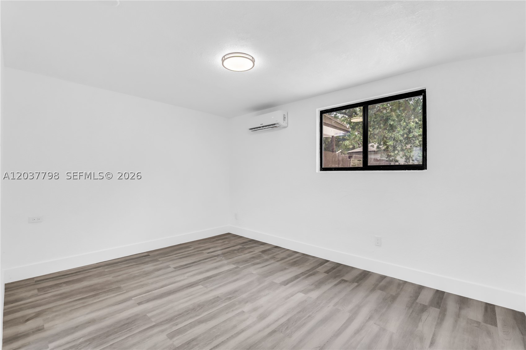 LAKE FOREST SEC 4 - Residential