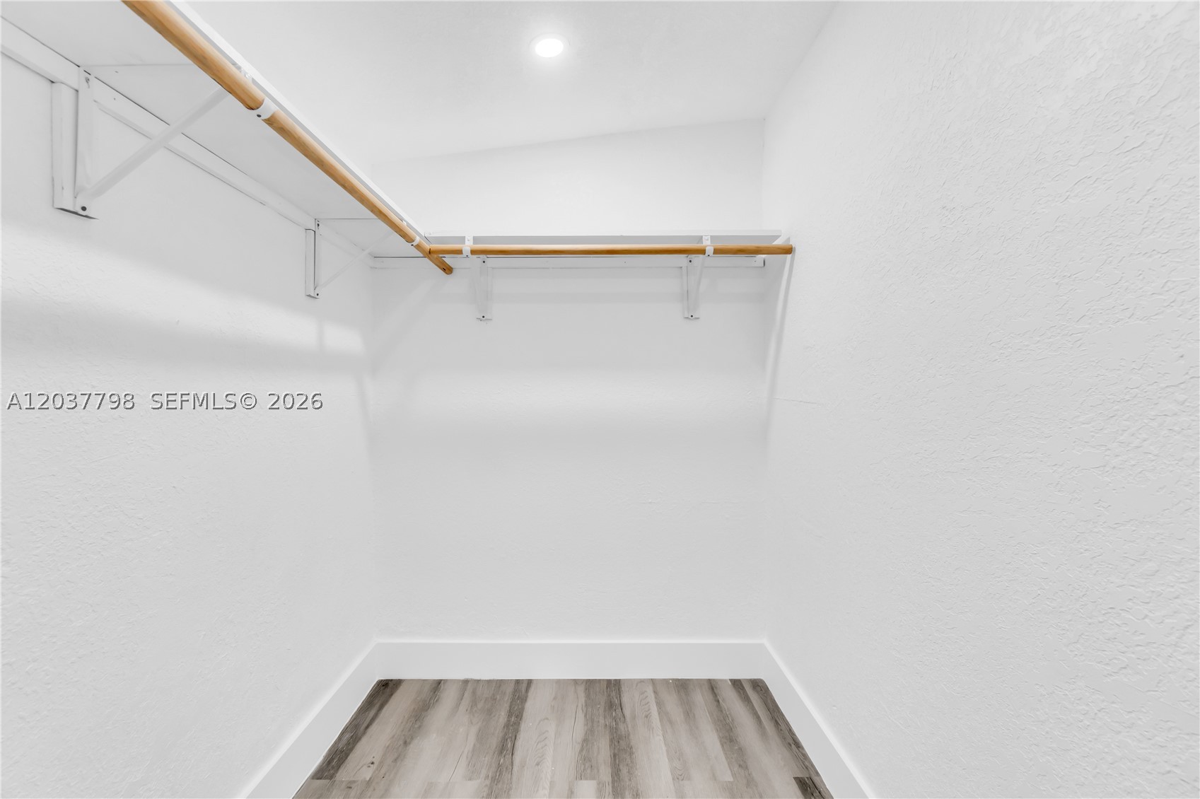 LAKE FOREST SEC 4 - Residential