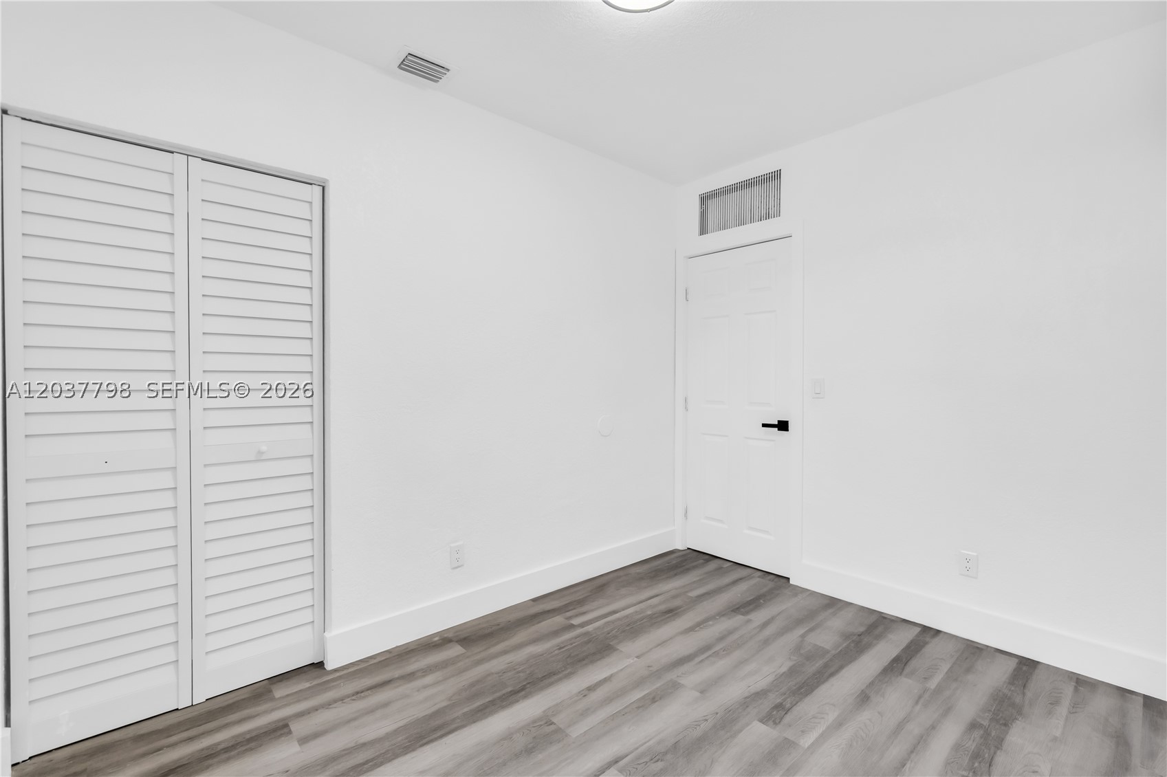 LAKE FOREST SEC 4 - Residential