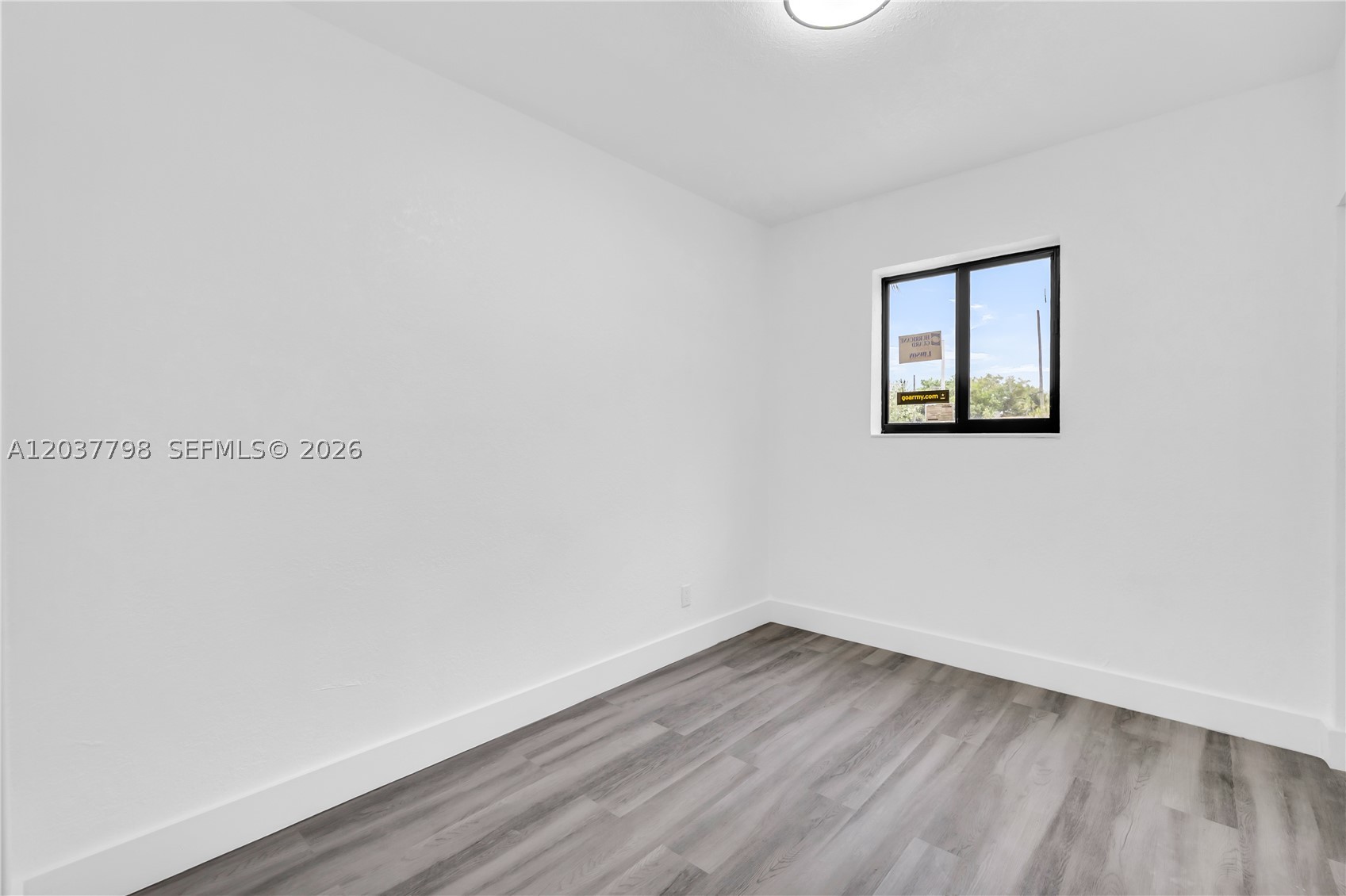 LAKE FOREST SEC 4 - Residential
