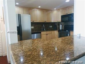 BRICKELL HARBOUR CONDO - Residential Lease