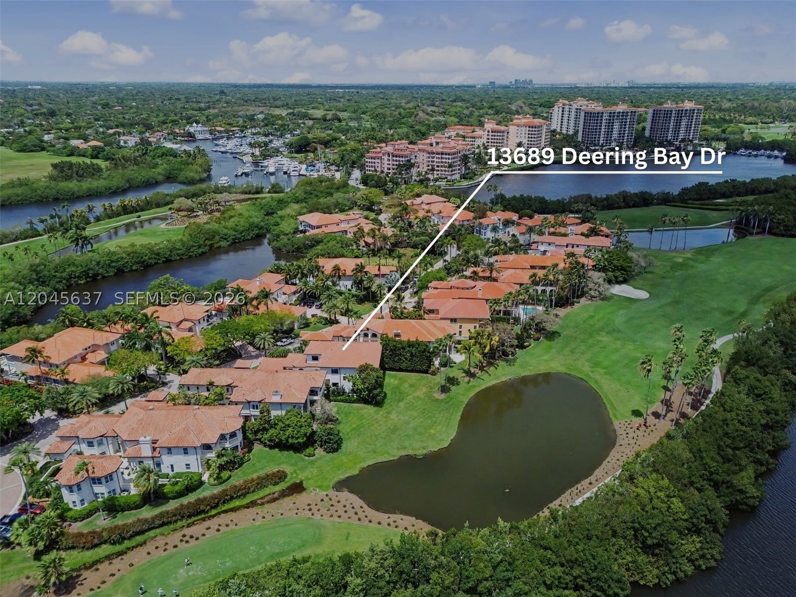 DEERING BAY ESTATES - Residential