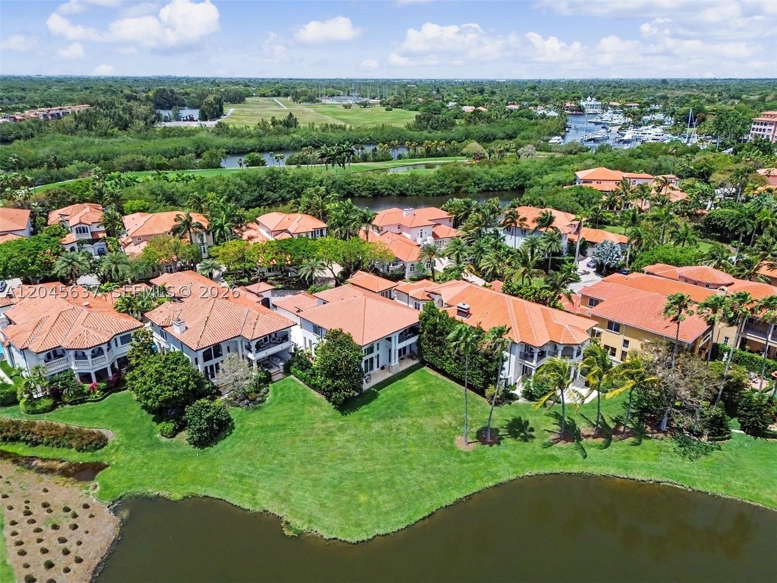 DEERING BAY ESTATES - Residential
