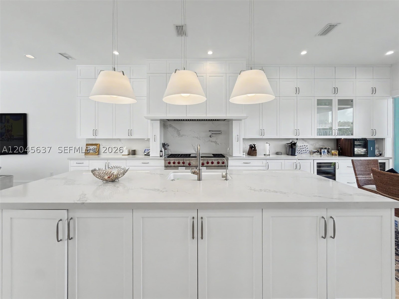 DEERING BAY ESTATES - Residential