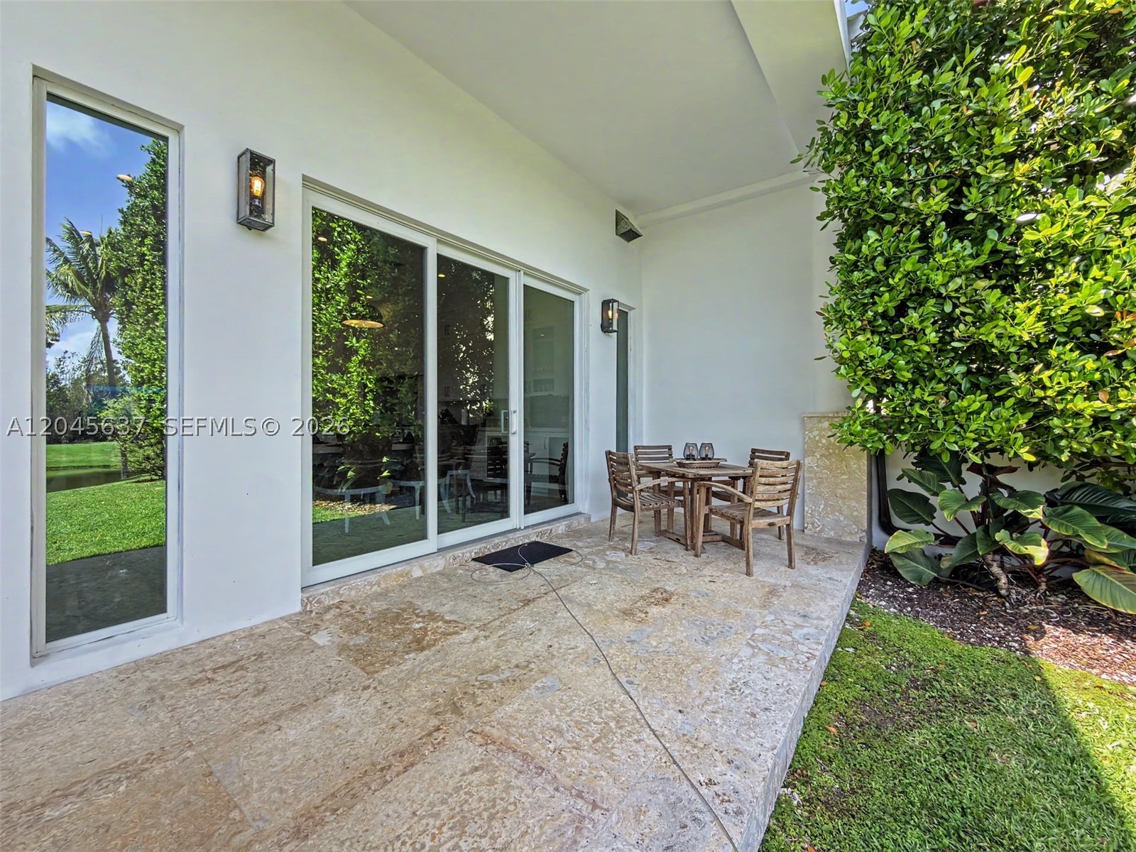 DEERING BAY ESTATES - Residential