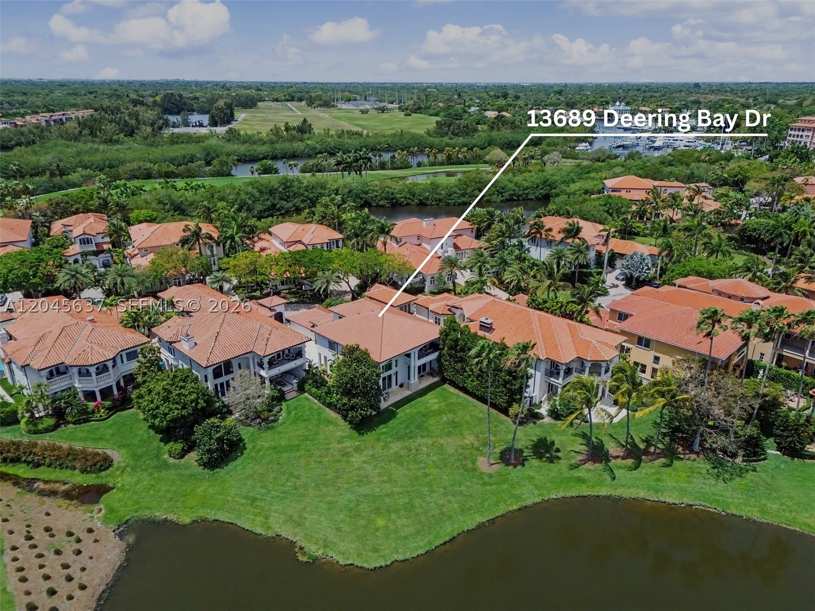 DEERING BAY ESTATES - Residential