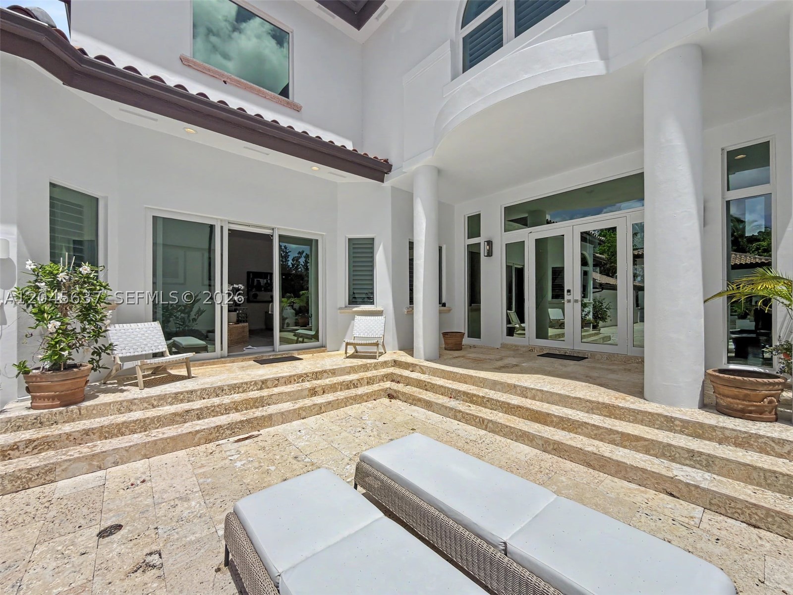 DEERING BAY ESTATES - Residential