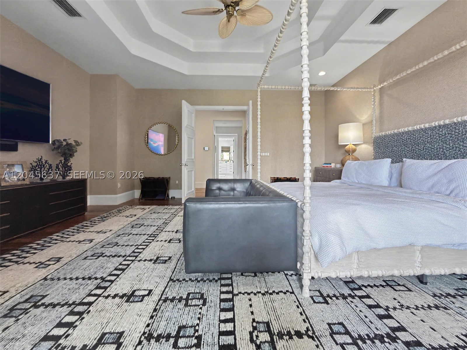DEERING BAY ESTATES - Residential