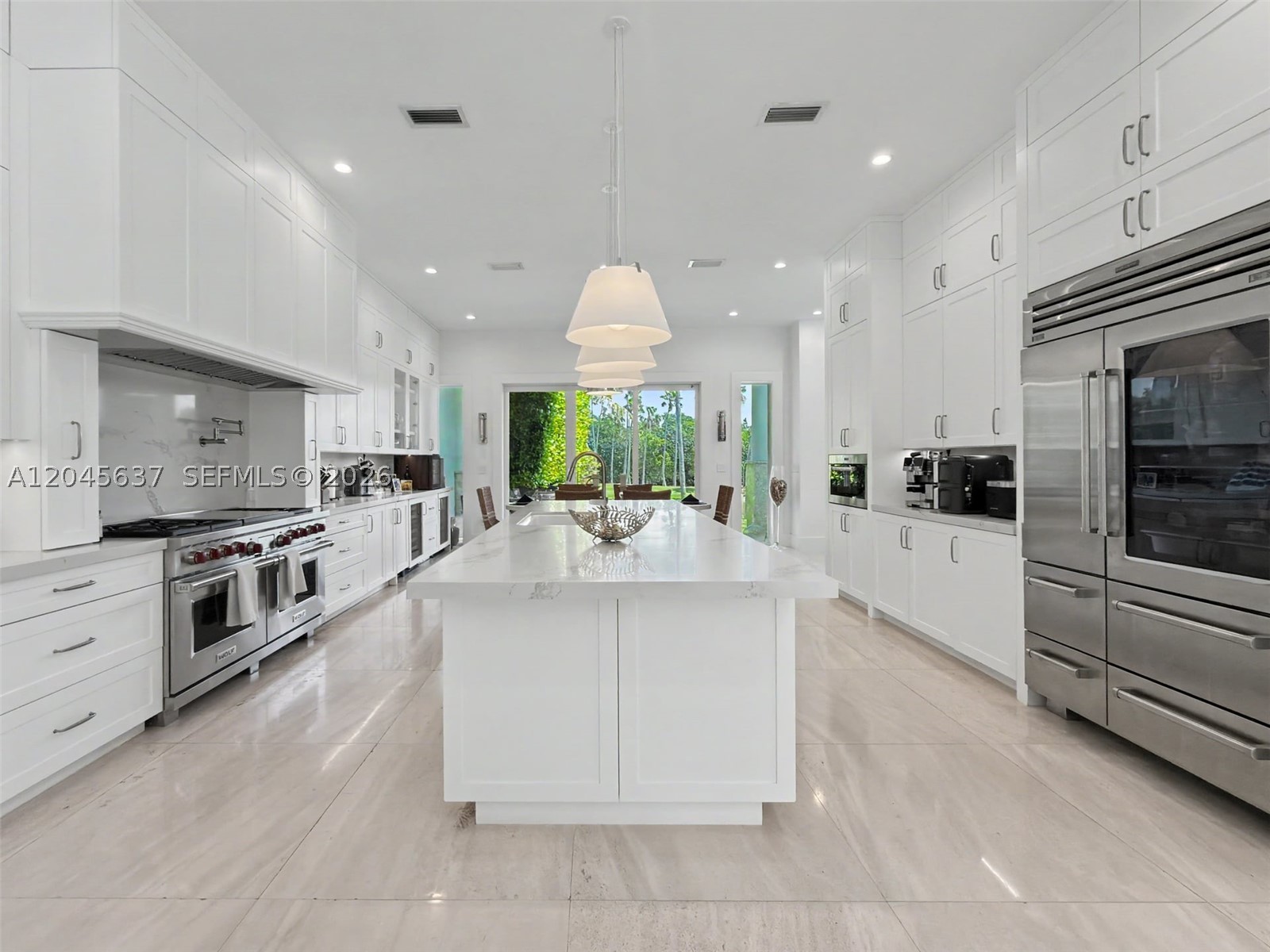 DEERING BAY ESTATES - Residential